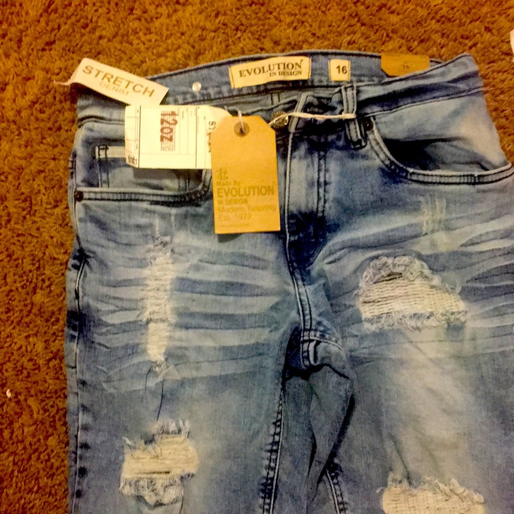 I’m selling a boy Shorts